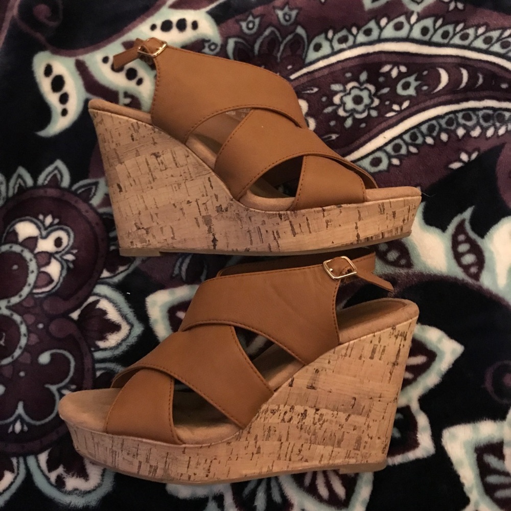 Tan Strapped Wedges